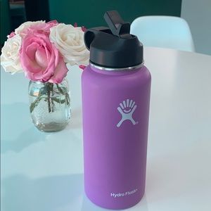 Hydro flask with sport straw cap (magenta 32oz)